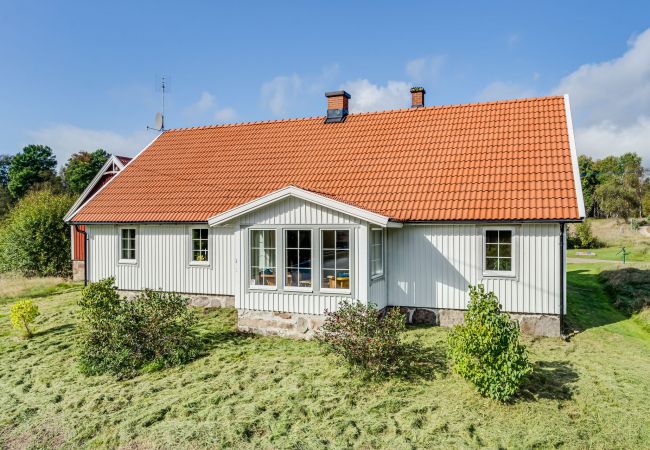 Ferienhaus in Knäred - Geräumiges und neu renoviertes Bauernhaus mit Innenpool