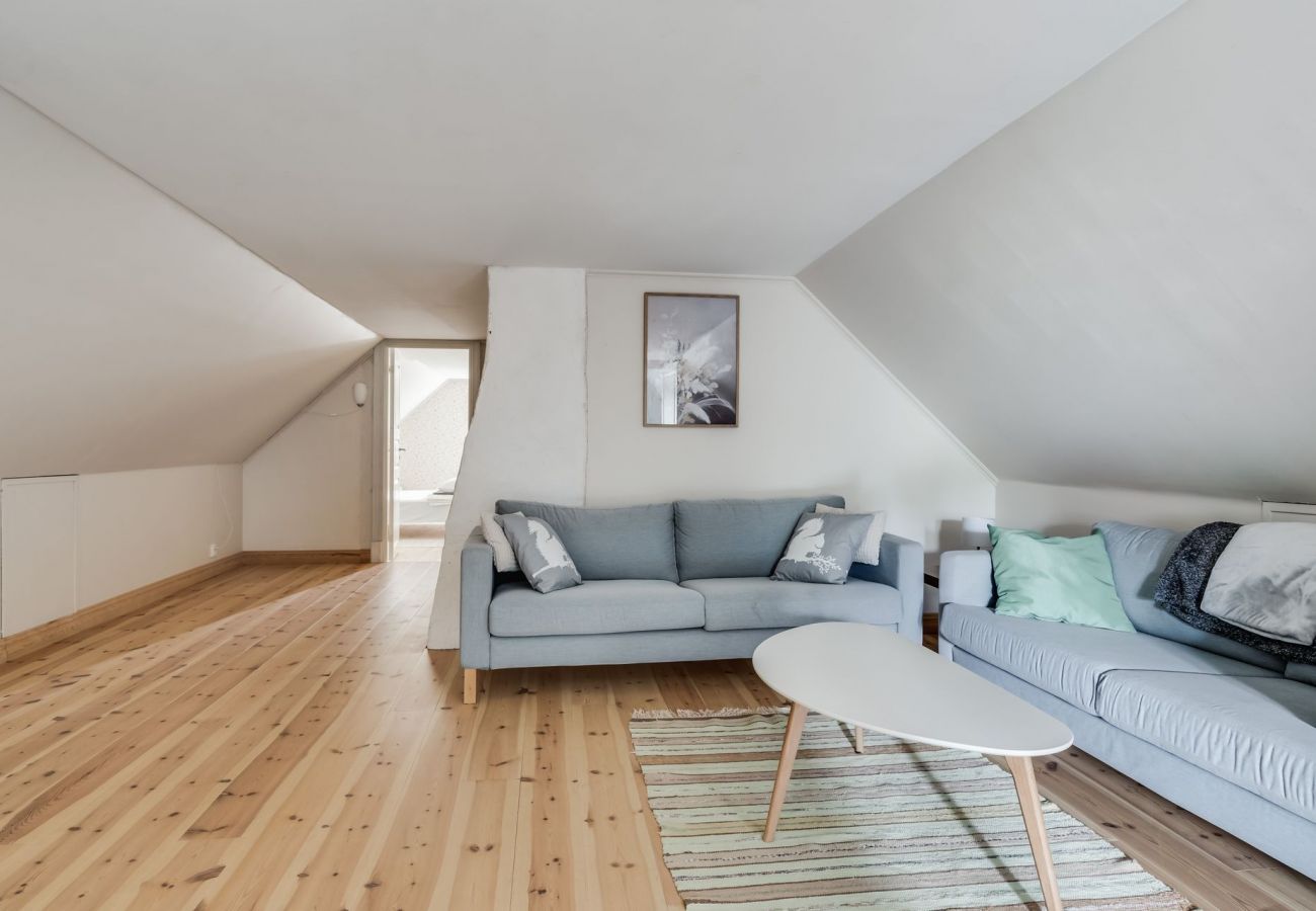 Ferienhaus in Knäred - Geräumiges und modernes Haus mit Innenpool | SE02004