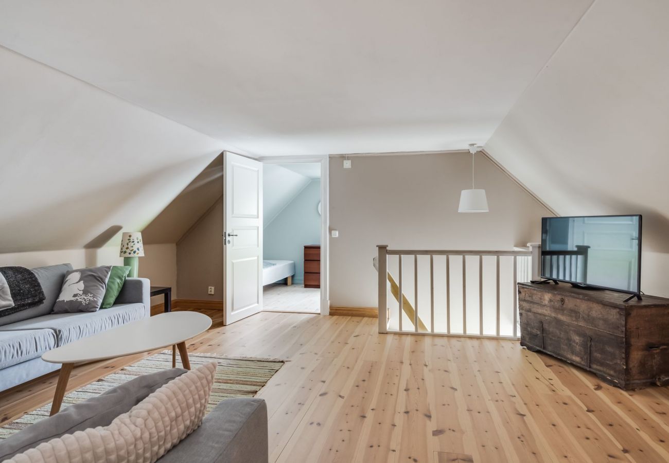 Ferienhaus in Knäred - Geräumiges und modernes Haus mit Innenpool | SE02004