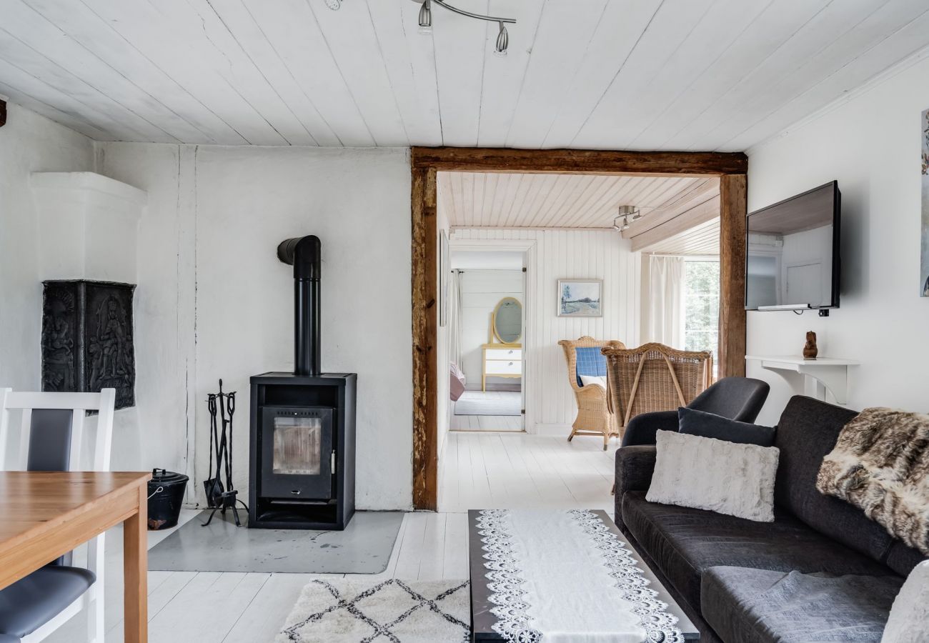 Ferienhaus in Knäred - Geräumiges und modernes Haus mit Innenpool | SE02004
