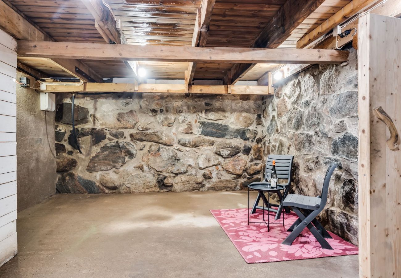 Ferienhaus in Knäred - Geräumiges und modernes Haus mit Innenpool | SE02004
