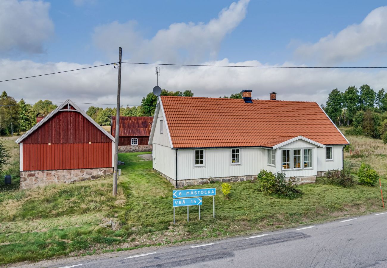 Ferienhaus in Knäred - Geräumiges und neu renoviertes Bauernhaus mit Innenpool