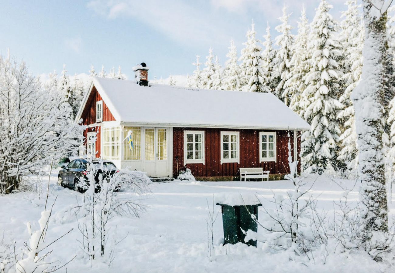 Ferienhaus in Rydaholm - Schönes Ferienhaus in Hjälmsänga in der Nähe des Sees | SE07001