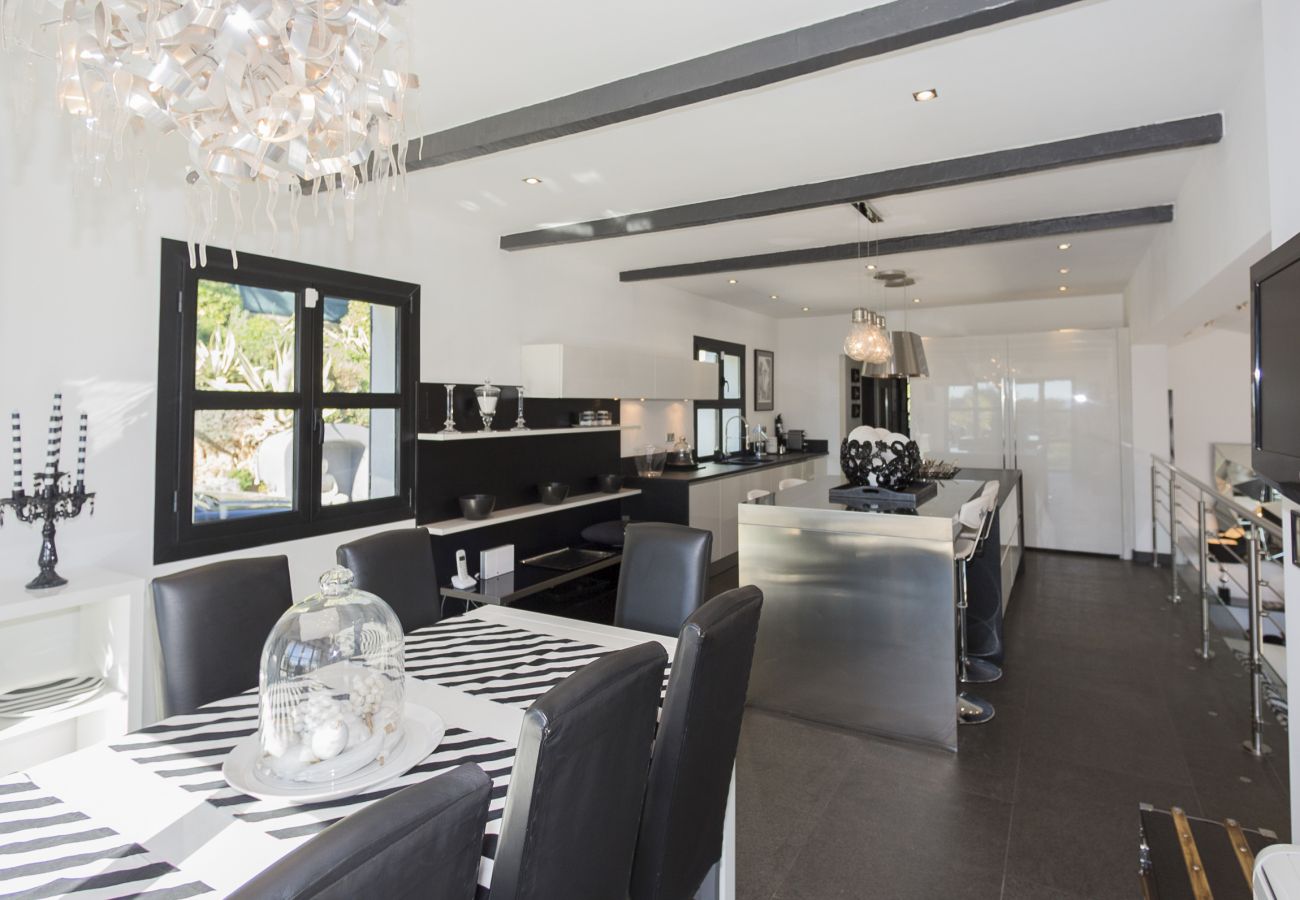 Villa in Sainte-Maxime - Villa du Golfe - Etoiles du Sud