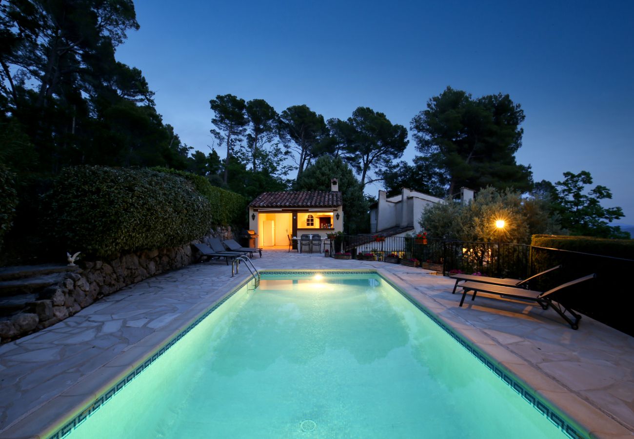 Villa in Fayence - Villa Colline du Soleil - Etoiles du Sud