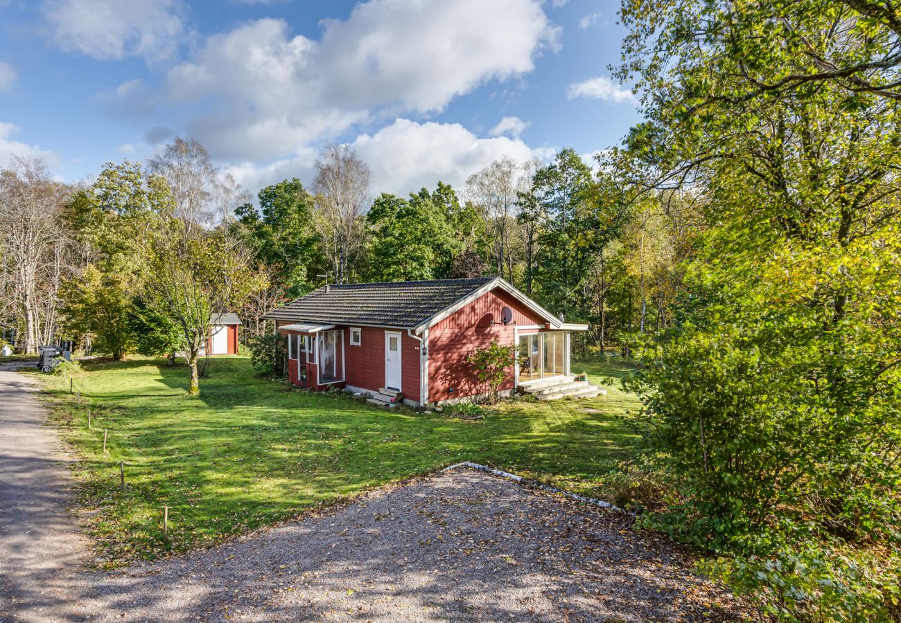 Ferienhaus in Knäred - Schönes Ferienhaus mit Jacuzzi in der Nähe der Natur | SE02021