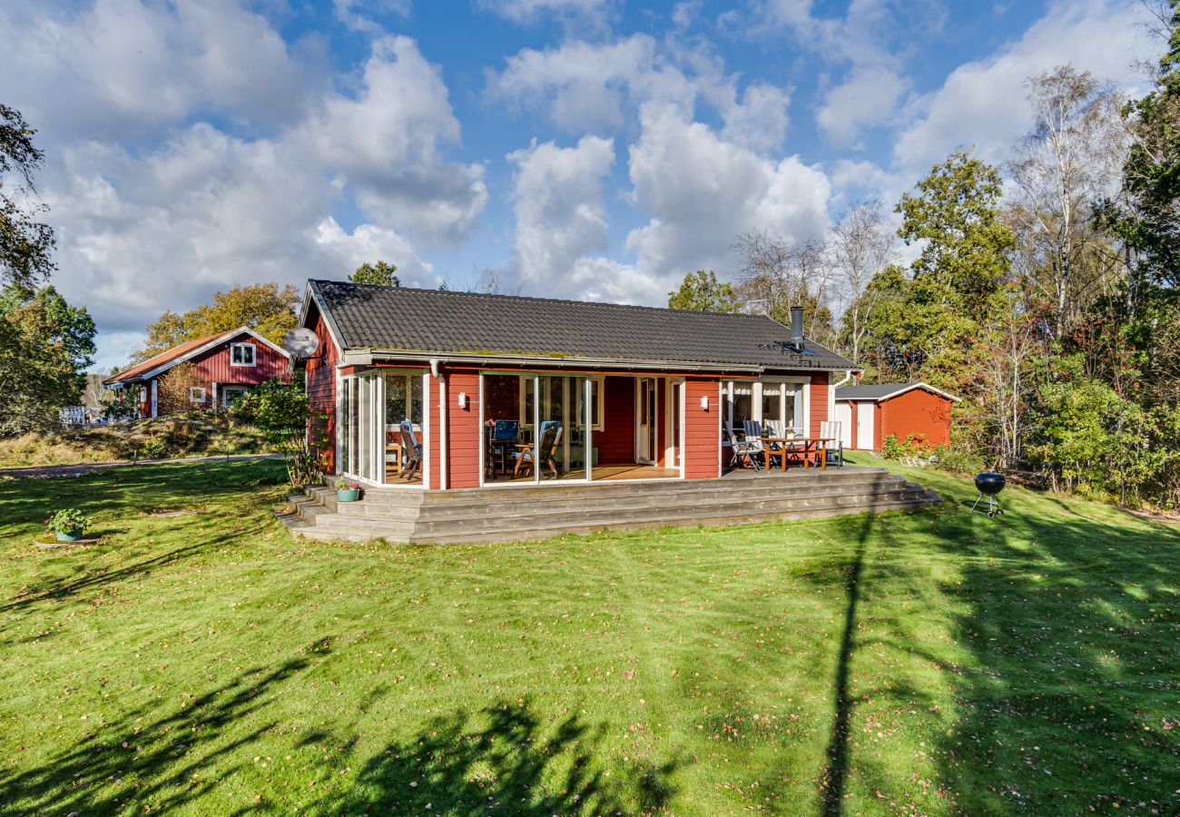 Ferienhaus in Knäred - Schönes Ferienhaus mit Jacuzzi in der Nähe der Natur | SE02021