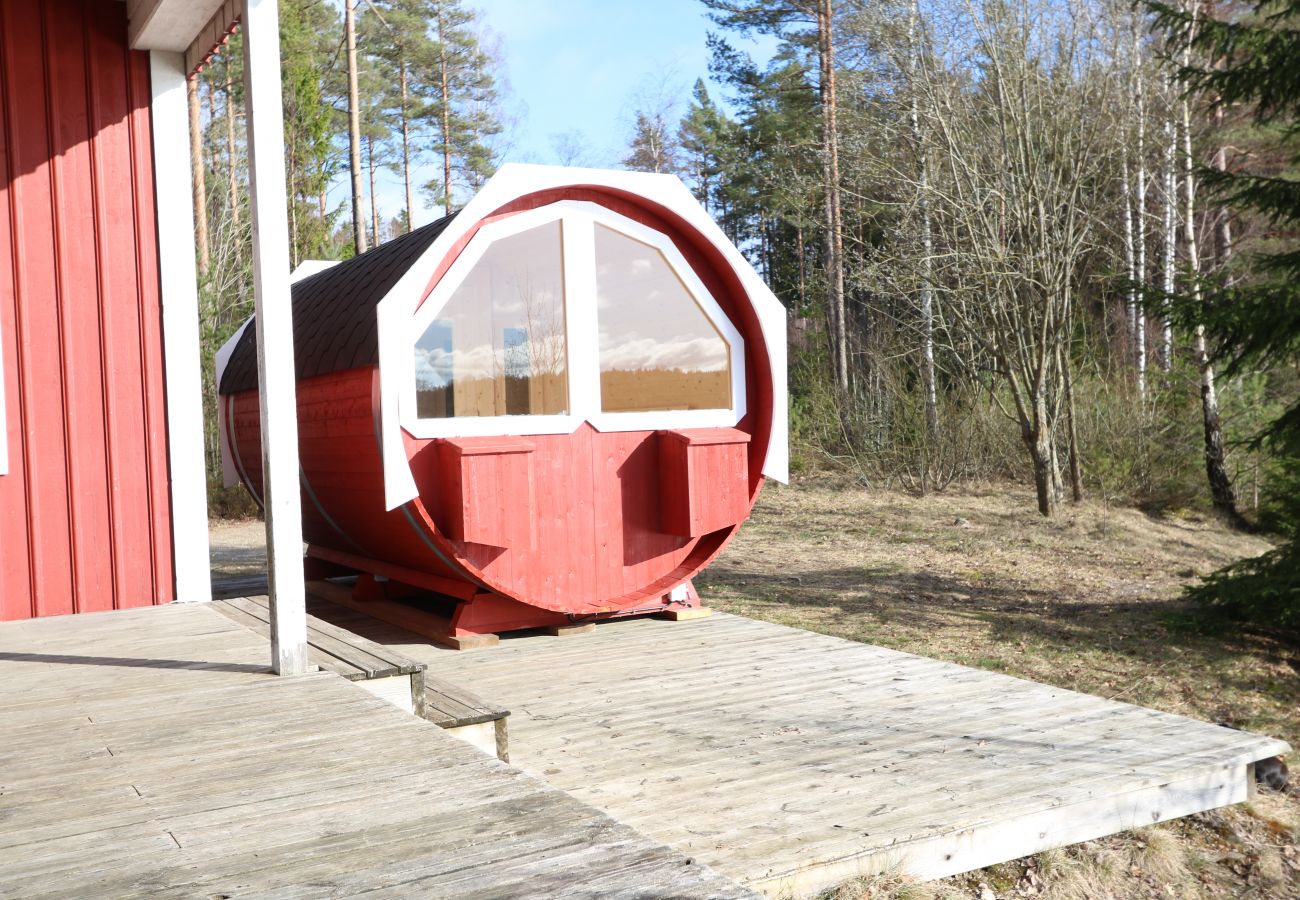 Ferienhaus in Gnosjö - Ferienhaus in Gnosjö mit Seegrundstück | SE07015