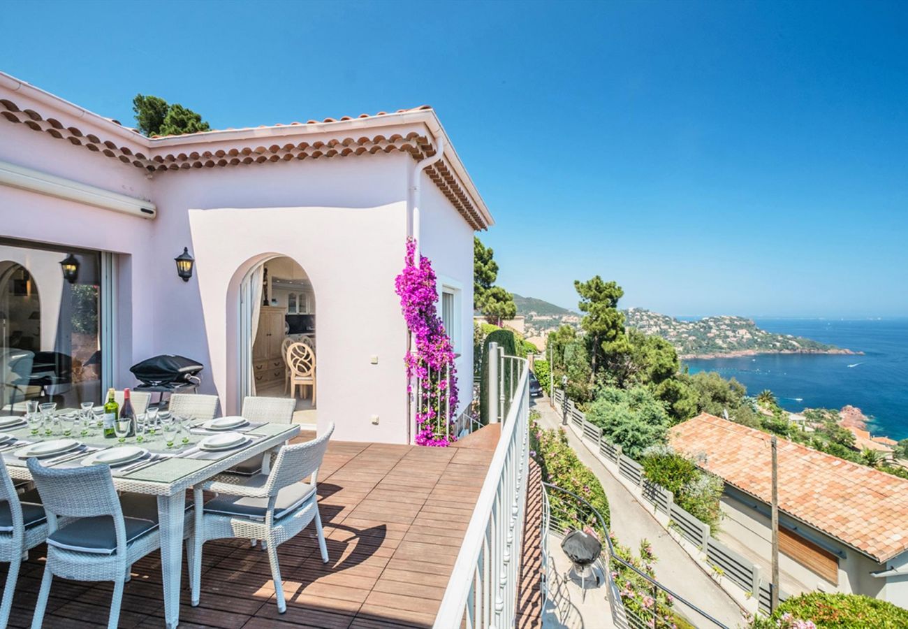 Villa in Saint Raphael - Villa Belle Vue - Etoiles du Sud