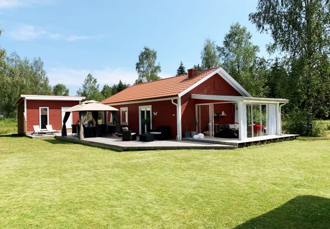 Ferienhaus in Bäckefors - Sehr schönes und familienfreundliches Ferienhaus in Dalsland | SE08028