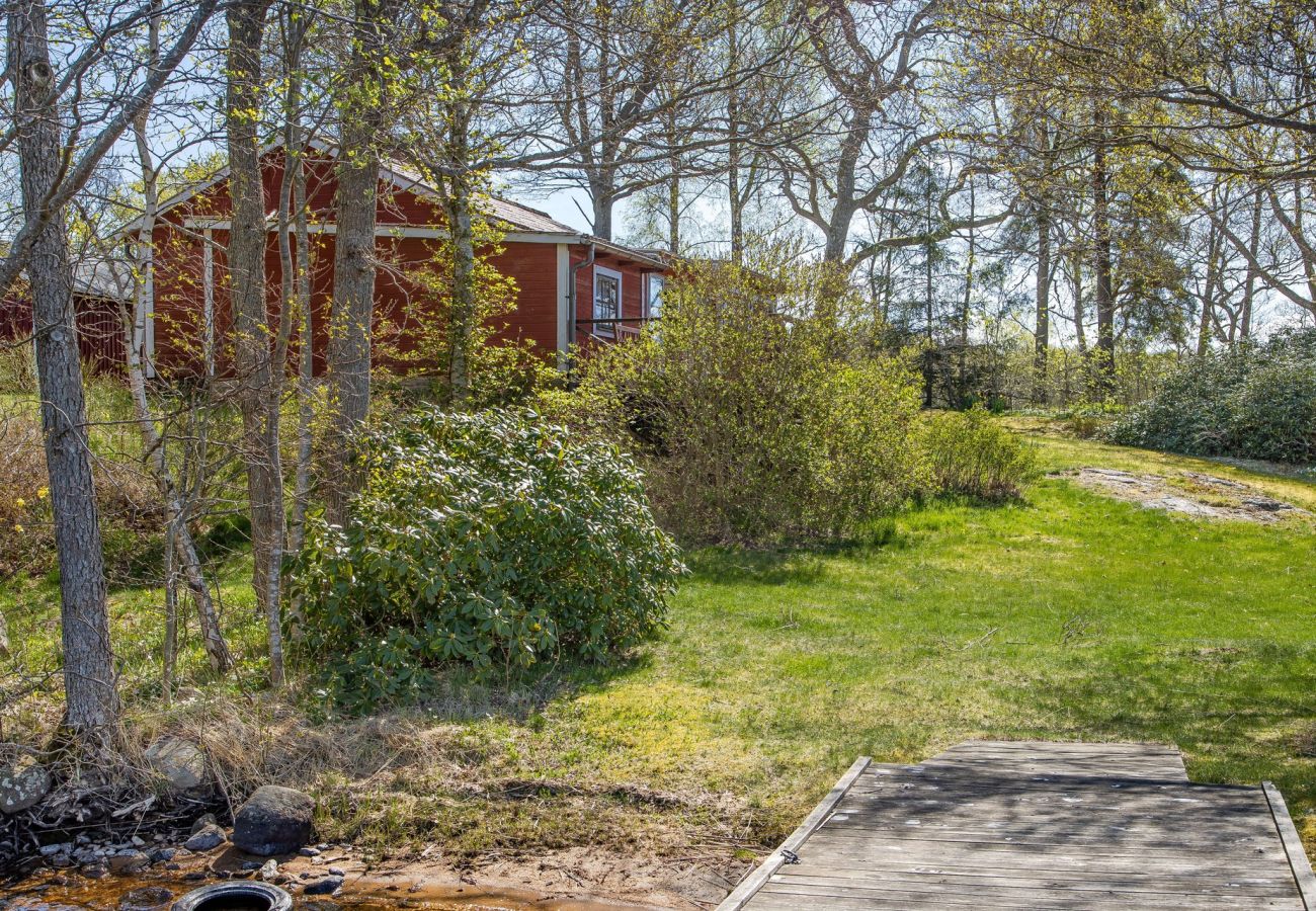 Ferienhaus in Ljungby - Ferienhaus in traumhafter Lage und privatem Seegrundstück