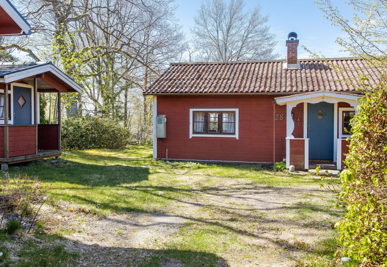 Ferienhaus in Ljungby - Ferienhaus in traumhafter Lage und privatem Seegrundstück