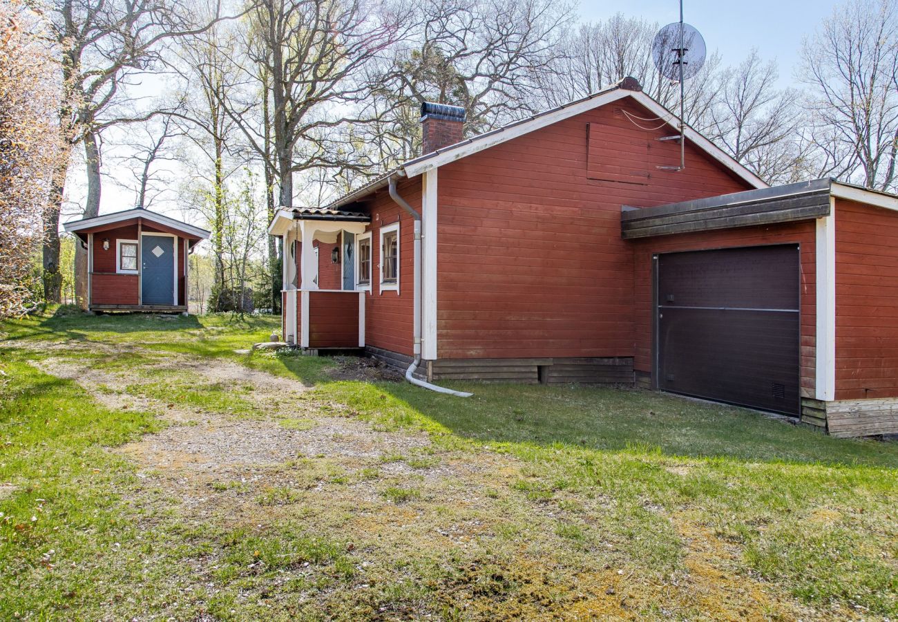 Ferienhaus in Ljungby - Ferienhaus in traumhafter Lage und privatem Seegrundstück