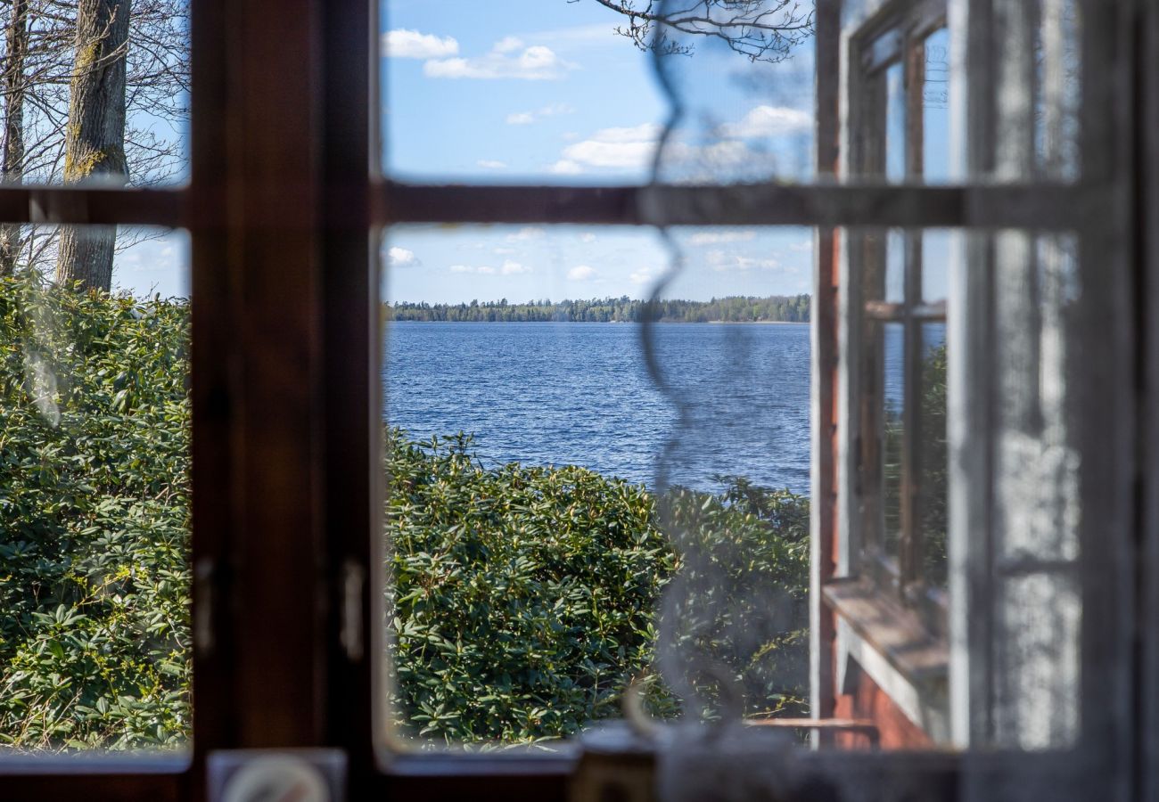 Ferienhaus in Ljungby - Ferienhaus in traumhafter Lage und privatem Seegrundstück