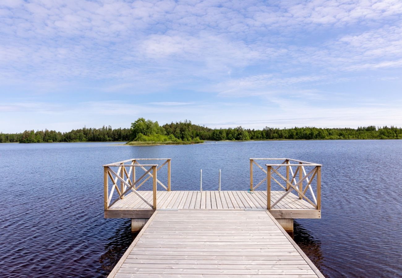 Ferienhaus in Lidhult - Ferienhaus mit traumhafter Seelage und Panoramablick auf den Bolmensee | SE06006