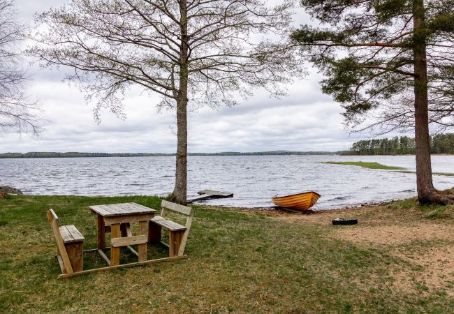 Ferienhaus in Rydaholm - Ferienhaus in traumhafter Lage und 300 m zum eigenen Seeufer | SE07003