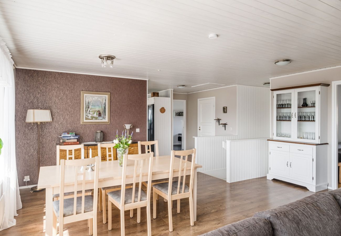 Ferienhaus in Donsö - Große und geräumige Unterkunft in Südlage mit Meerblick auf Donsö