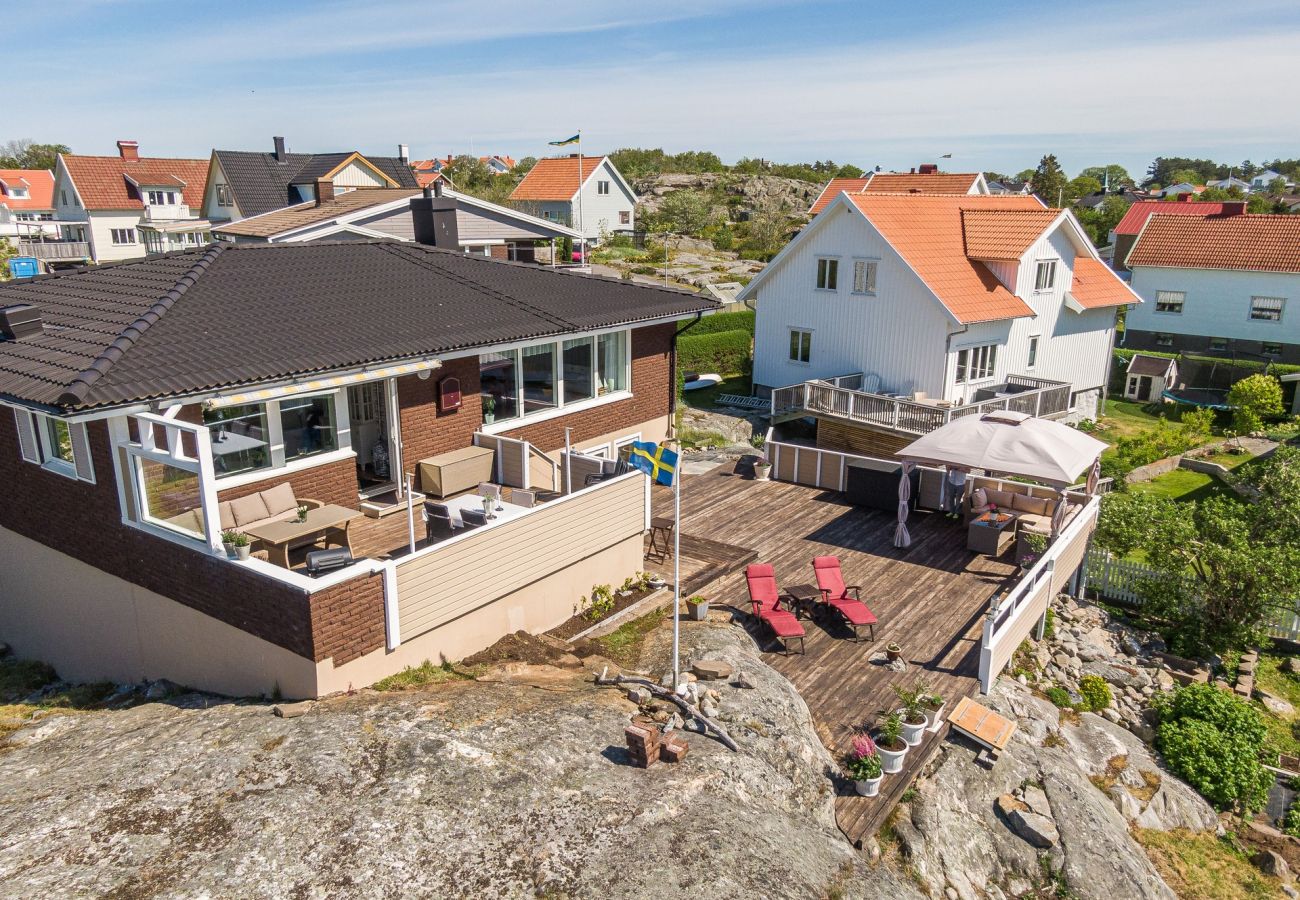 Ferienhaus in Donsö - Große und geräumige Unterkunft mit Meerblick auf Donsö | SE08030