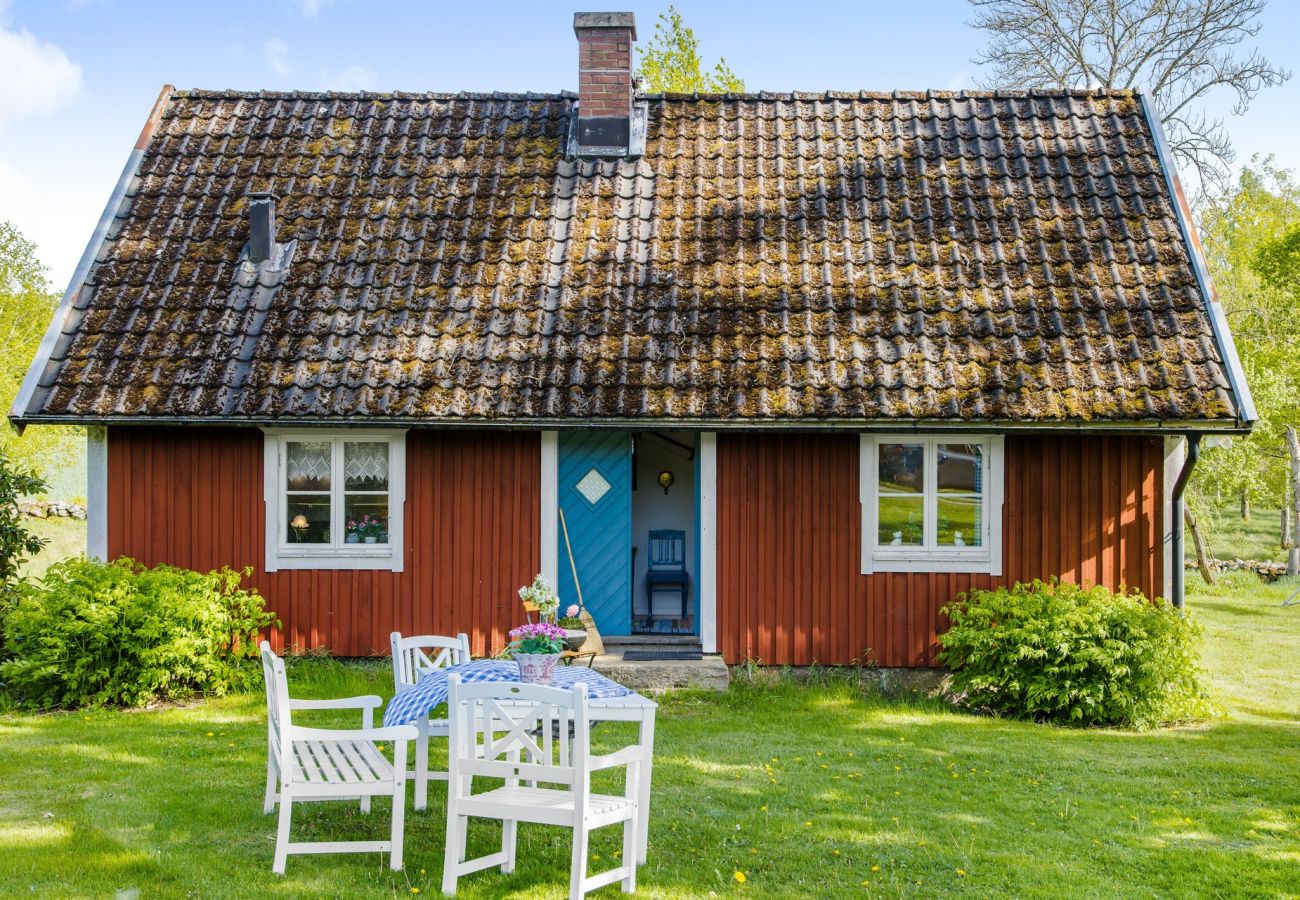 Haus in Ljungby - Charmantes Ferienhaus mit Boot in zwei Seen, Bolmen und Lillasjön