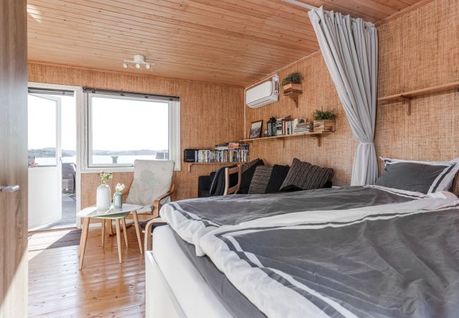 Ferienhaus in Höviksnäs - Ferienhaus mit Meerblick und Privatstrand auf Tjörn | SE09009 