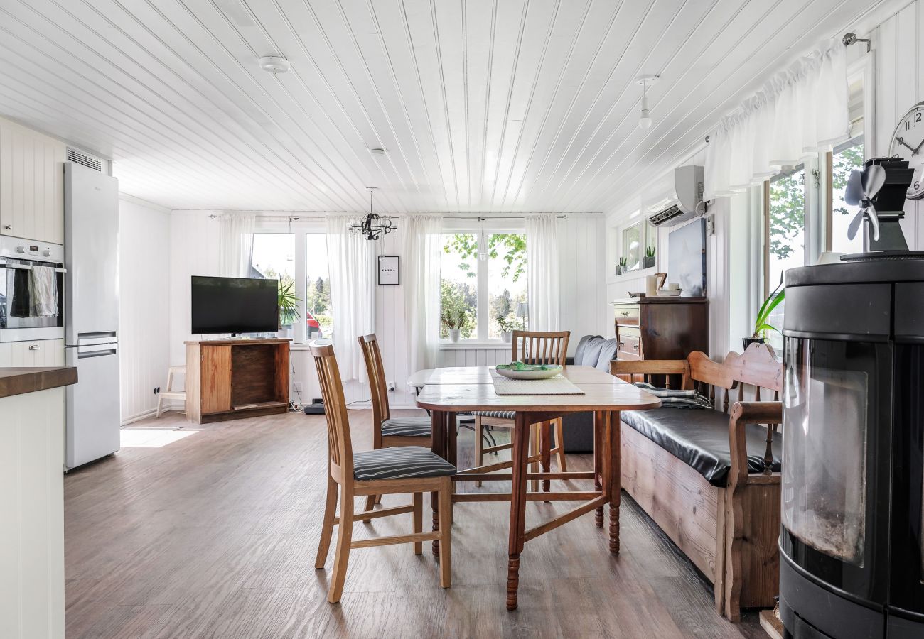 Ferienhaus in Örby - Gemütliches und naturnahes Ferienhaus in Örby