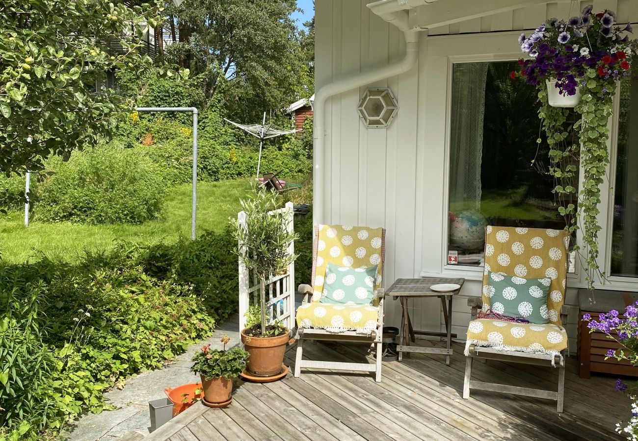 Ferienhaus in Västra Frölunda - Schöne und komfortable Villa im historischen Näset in den Schären von Göteborg | SE08031 