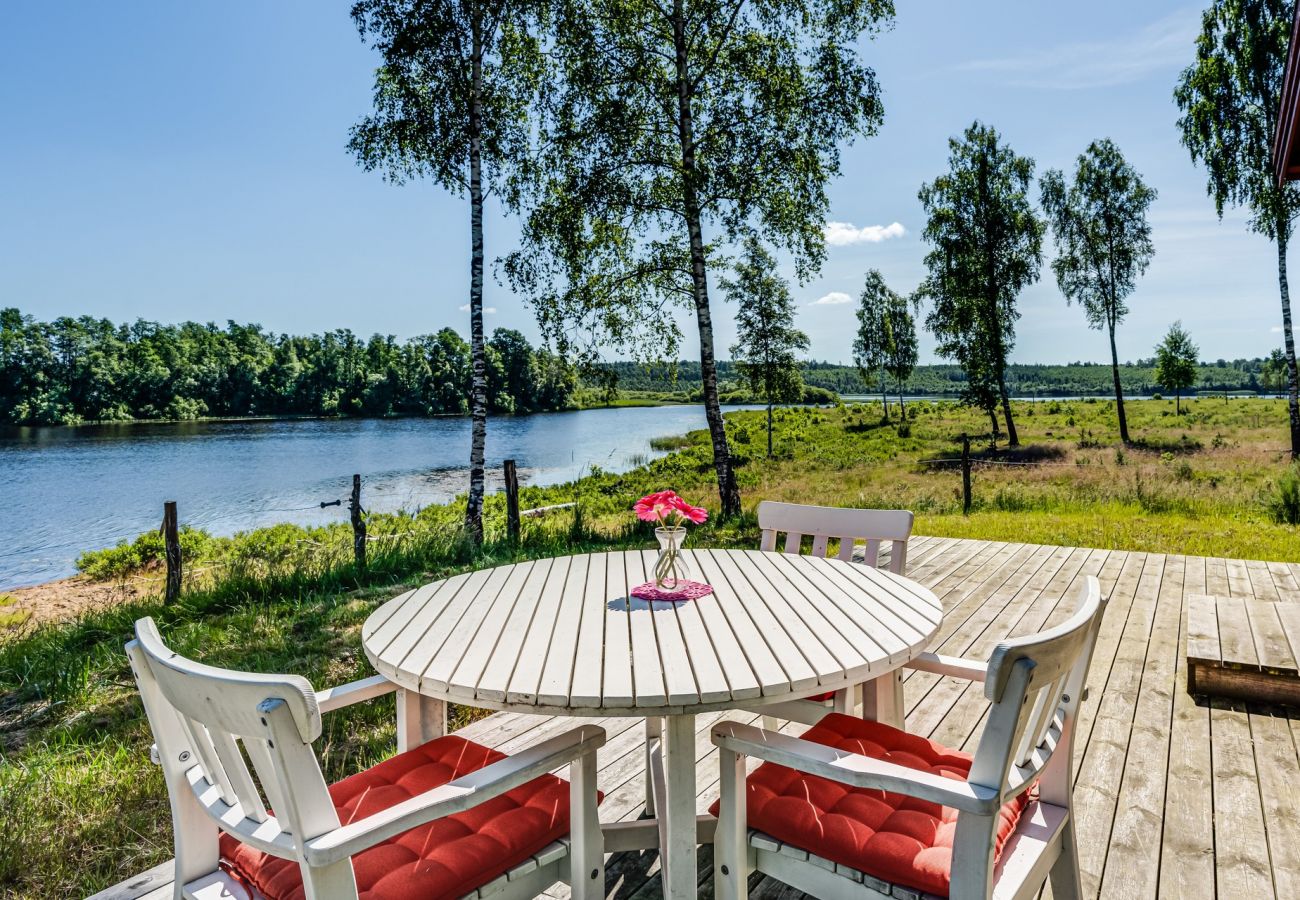 Ferienhaus in Hamneda - Ferienhaus mit Aussicht auf den See Hängasjön | SE06016