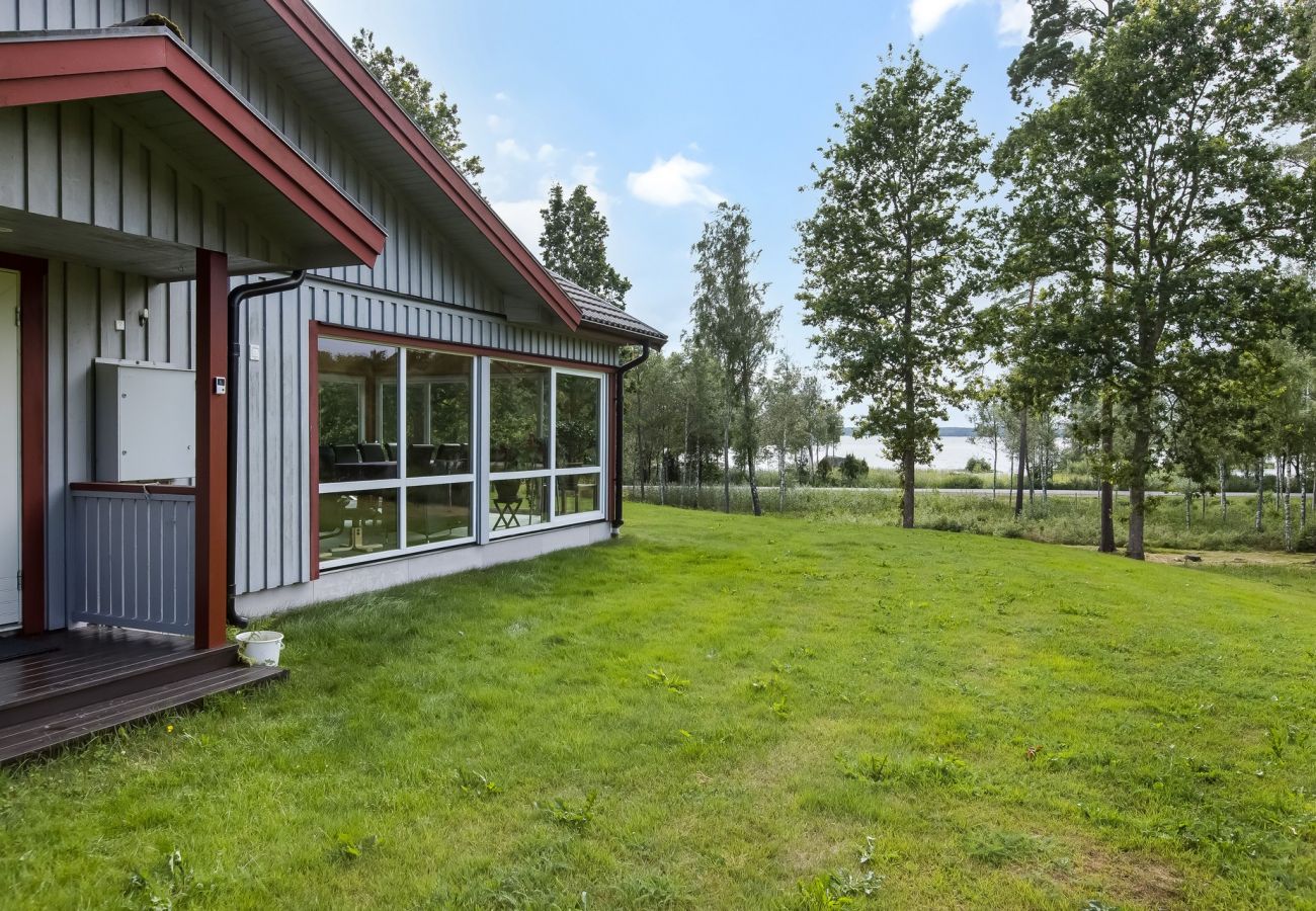 Ferienhaus in Ljungby - Gemütliches Ferienhaus mit Seeblick | SE06024