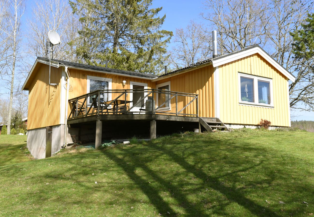 Ferienhaus in Dalskog - Schönes Ferienhaus mit Aussicht auf Teåkerssjön | SE08032