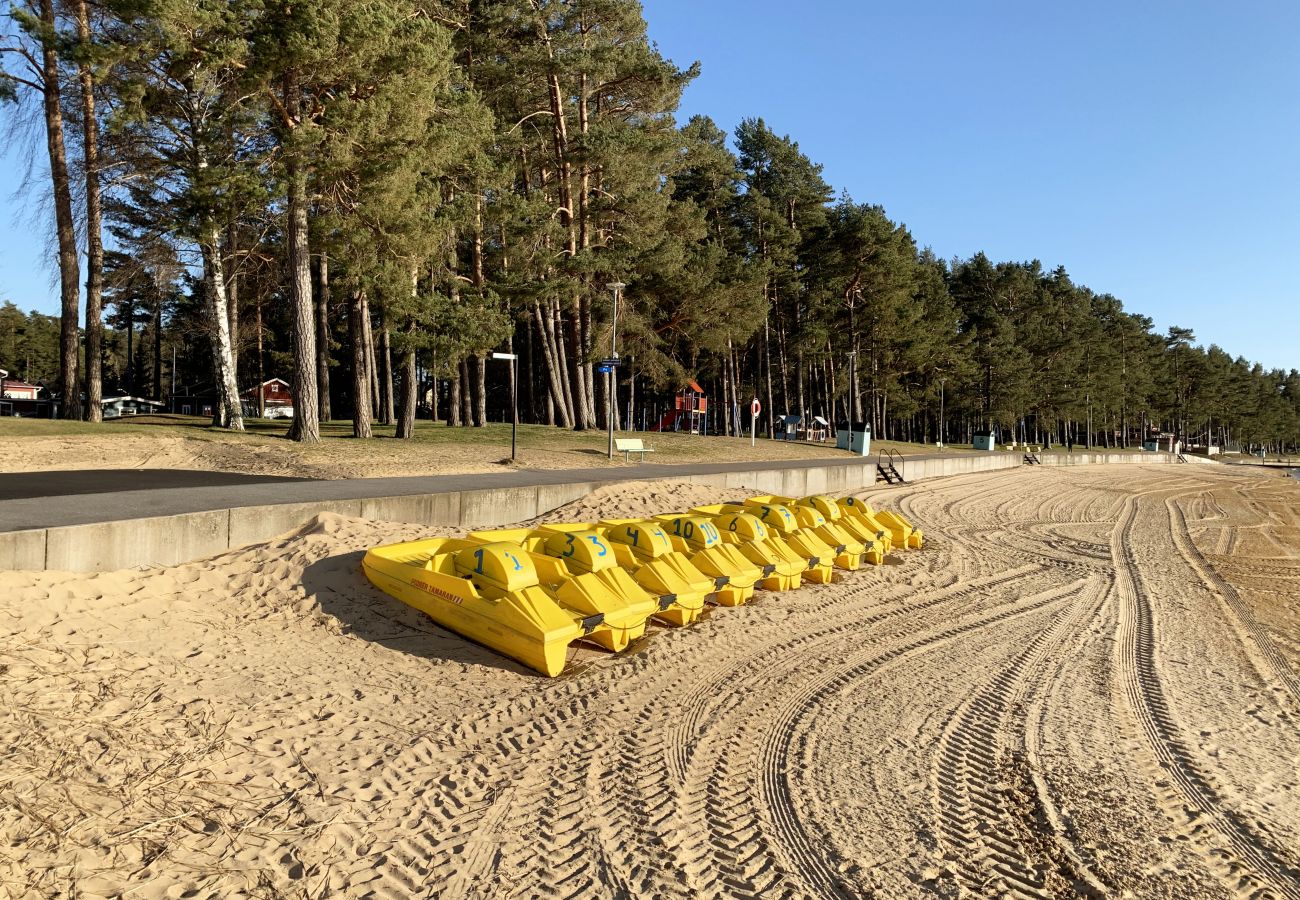 Ferienhaus in Motala - Neu gebautes Attefallshus am wunderschönen Varamostrand | SE01011