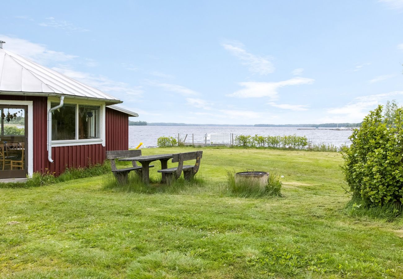 Ferienhaus in Ljungby - Ferienhaus mit Seeblick über Bolmen, außen Ljungby | SE06018