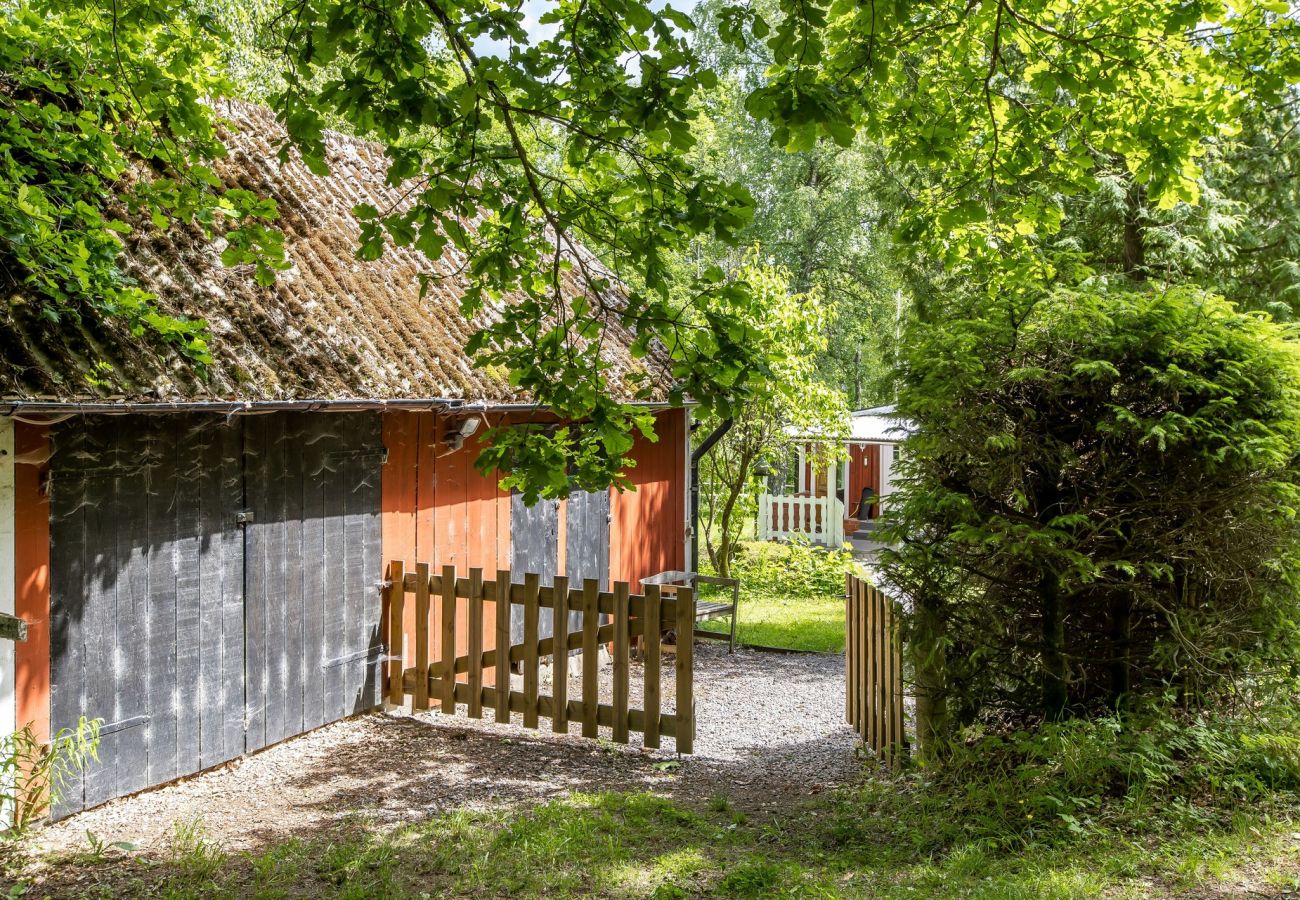 Ferienhaus in Urshult - Gemütliches Ferienhaus ausserhalb von Urshult am See Åsen | SE06027