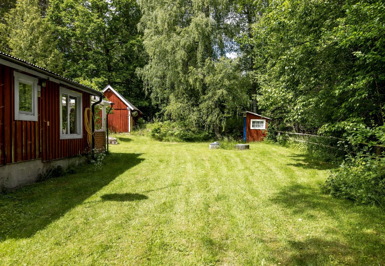 Ferienhaus in Urshult - Gemütliches Ferienhaus ausserhalb von Urshult am See Åsen | SE06027