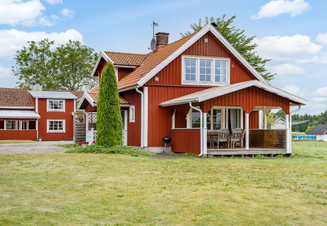  in Vittaryd - Schönes Ferienhaus im Dorf Flattinge, 9,5 km von Lagan mit Aussicht über den Flåren  | SE06029