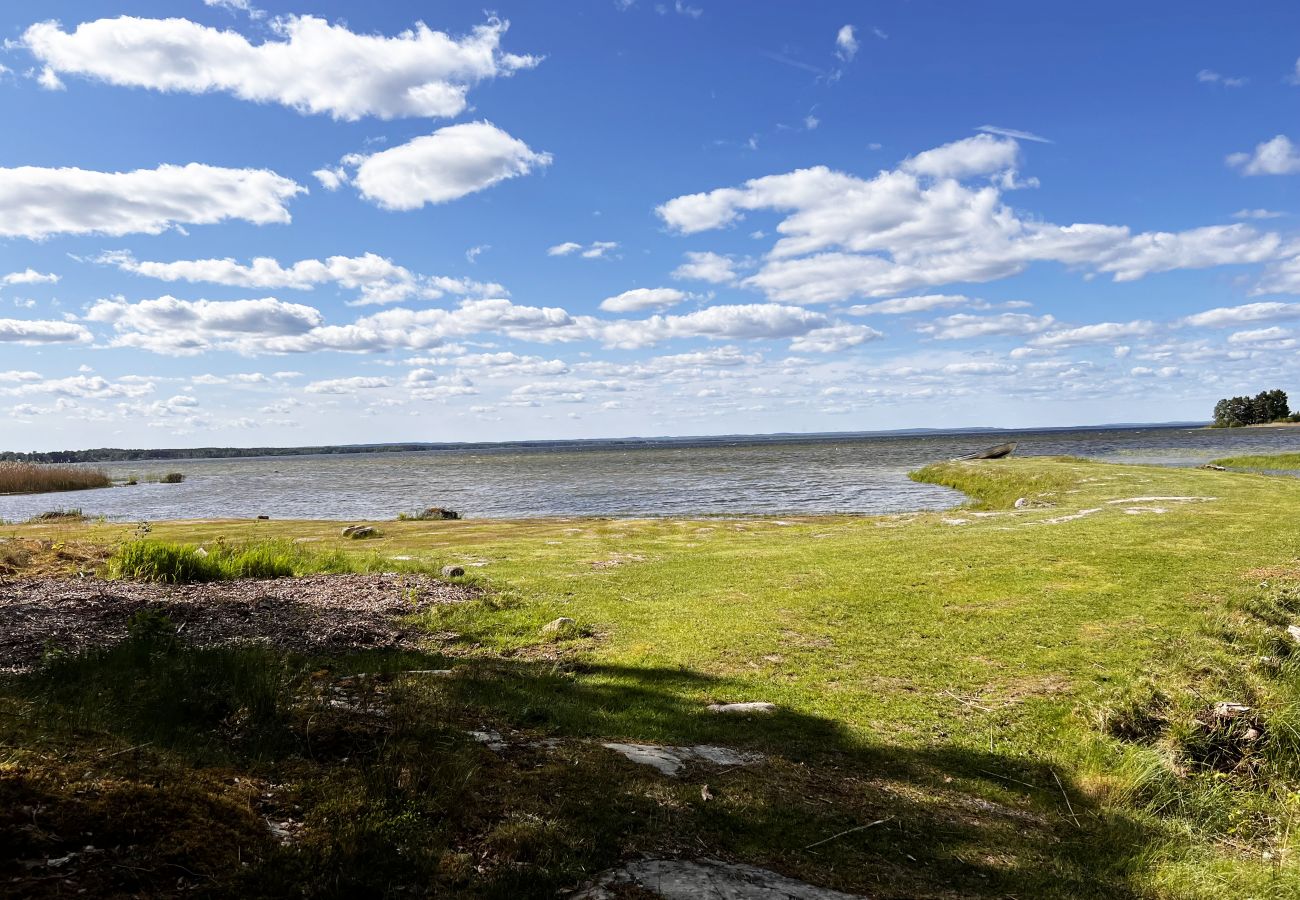 Ferienhaus in Mellerud - Gemütliches und ländliches Ferienhaus 150 Meter vom See Vänern entfernt