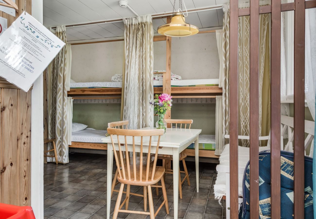 Ferienwohnung in Vimmerby - Ferienwohnung mit gemütlichem Innenhof mitten in Vimmerby