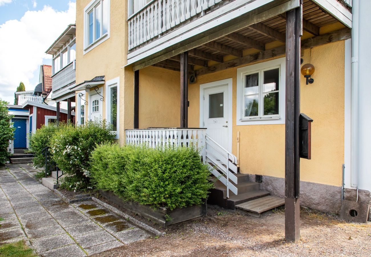 Ferienwohnung in Vimmerby - Ferienwohnung mit gemütlichem Innenhof mitten in Vimmerby
