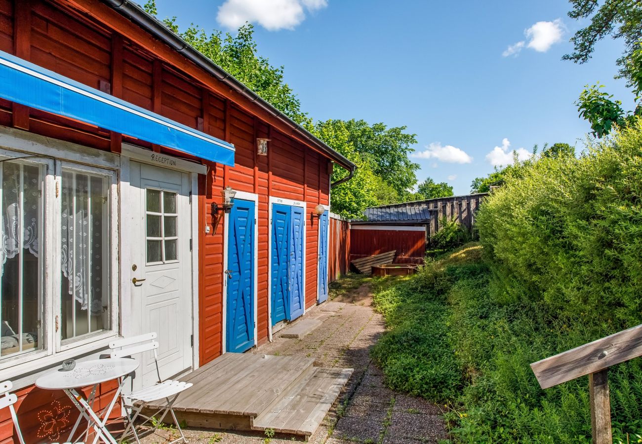 Ferienhaus in Vimmerby - Einfaches Häuschen in einem gemütlichen Innenhof in Vimmerby