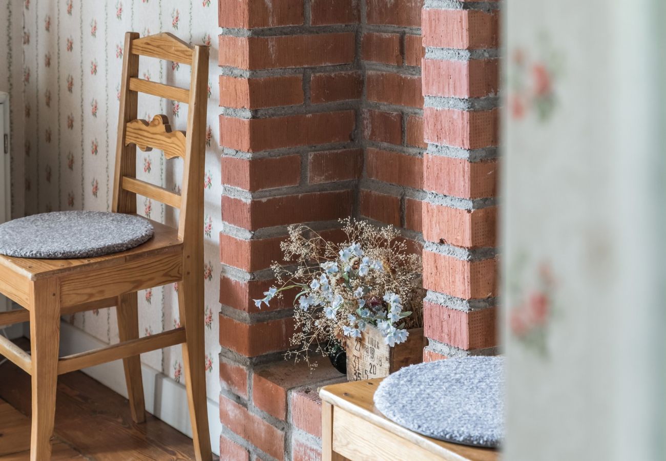 Ferienhaus in Vimmerby -  Gemütliches Ferienhaus mit Nähe zum See mit Steg | SE05017