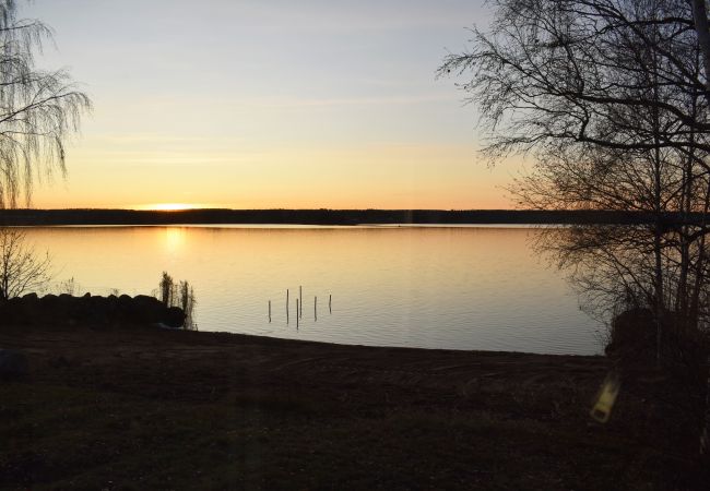 Ferienhaus in Vimmerby - Ferienhaus mit eigenem Sandstrand bei VimmerbyISE05018 