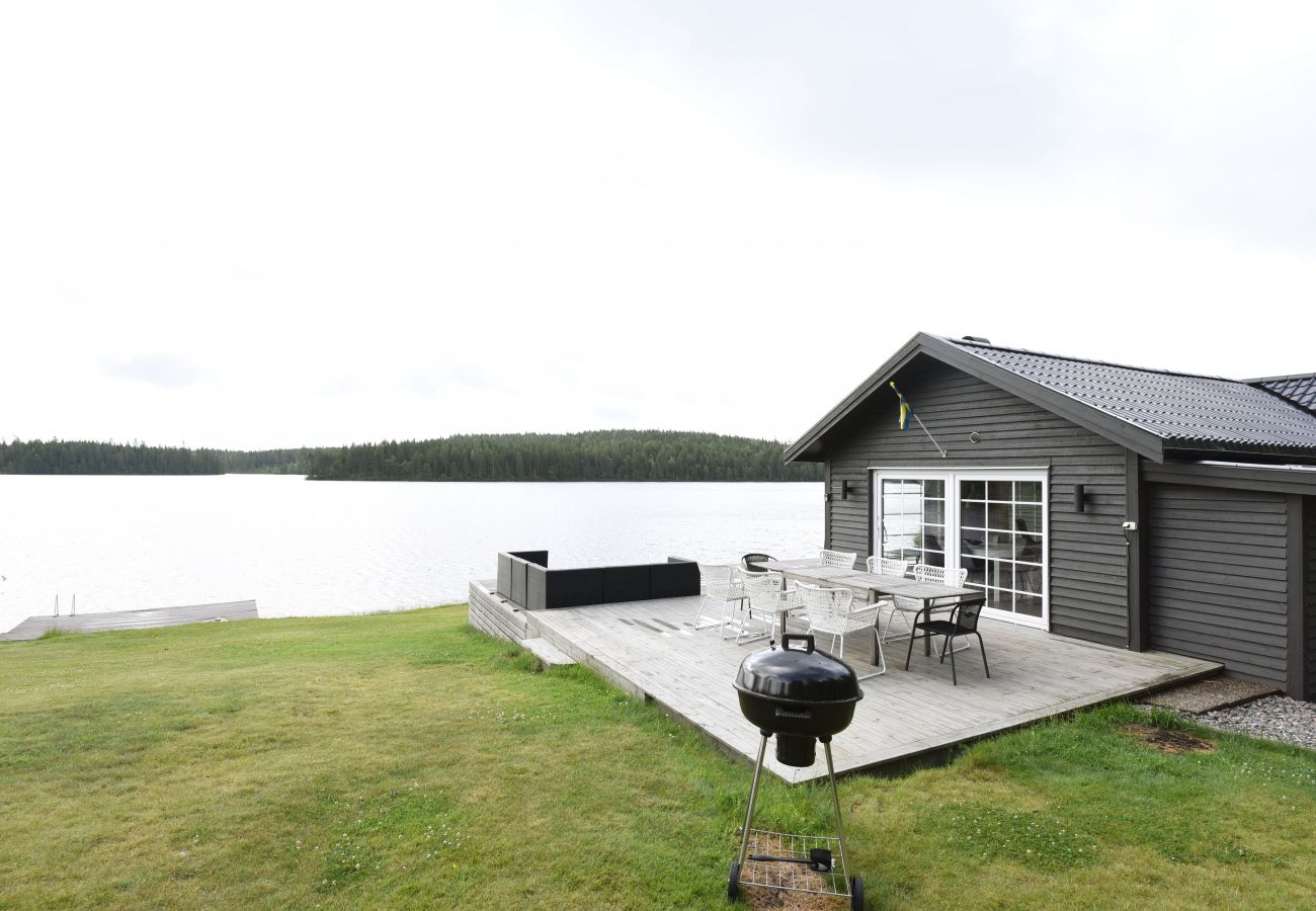 Ferienhaus in Arvika - Gemütliches Ferienhaus mit eigenem Steg und Panoramablick über den Norra Örsjön