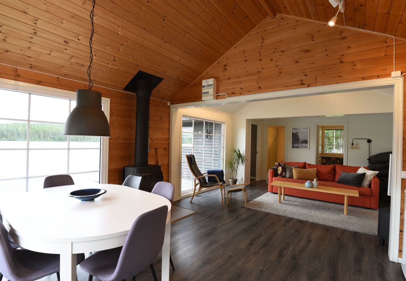 Ferienhaus in Arvika - Gemütliches Ferienhaus mit eigenem Steg und Panoramablick über den Norra Örsjön