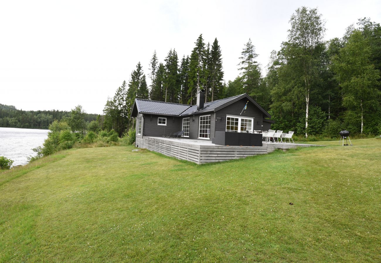 Haus in Arvika - Gemütliches Ferienhaus mit eigenem Steg und Panoramablick auf Norra Örsjön