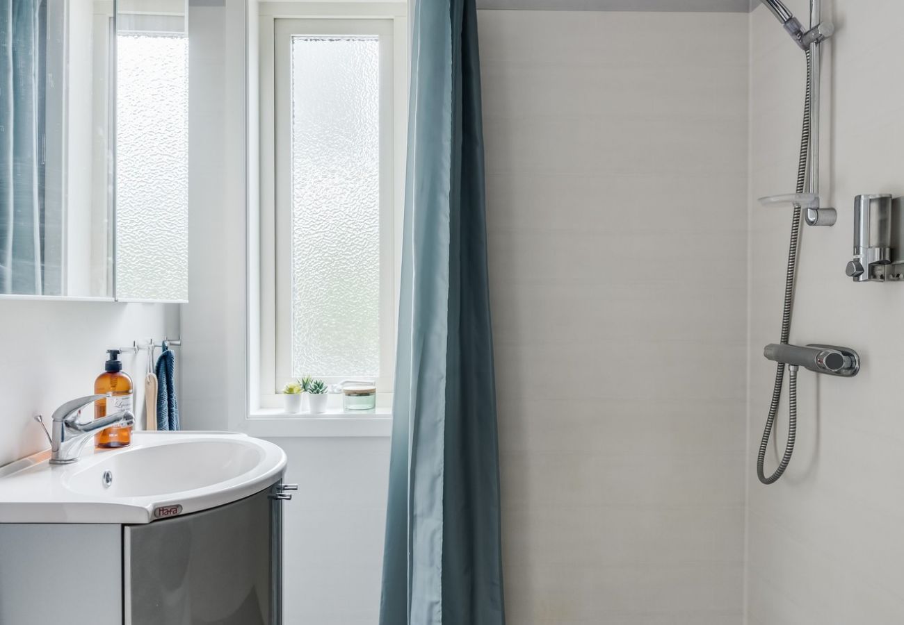 Ferienhaus in Ljungby - Luxuriöses Ferienhaus in Tallbacken mit Seeblick über Bolmen