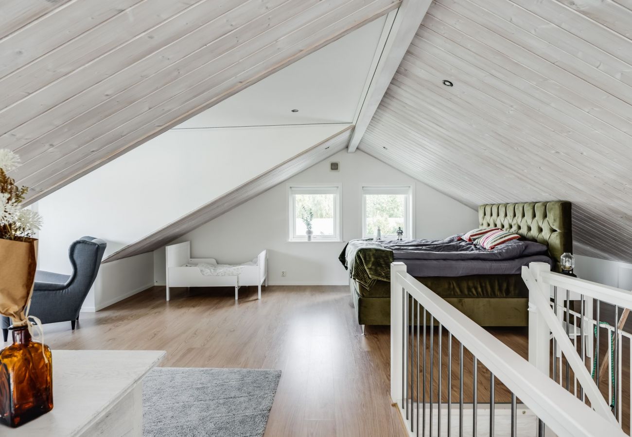 Ferienhaus in Ljungby - Luxuriöses Ferienhaus in Tallbacken mit Seeblick über Bolmen
