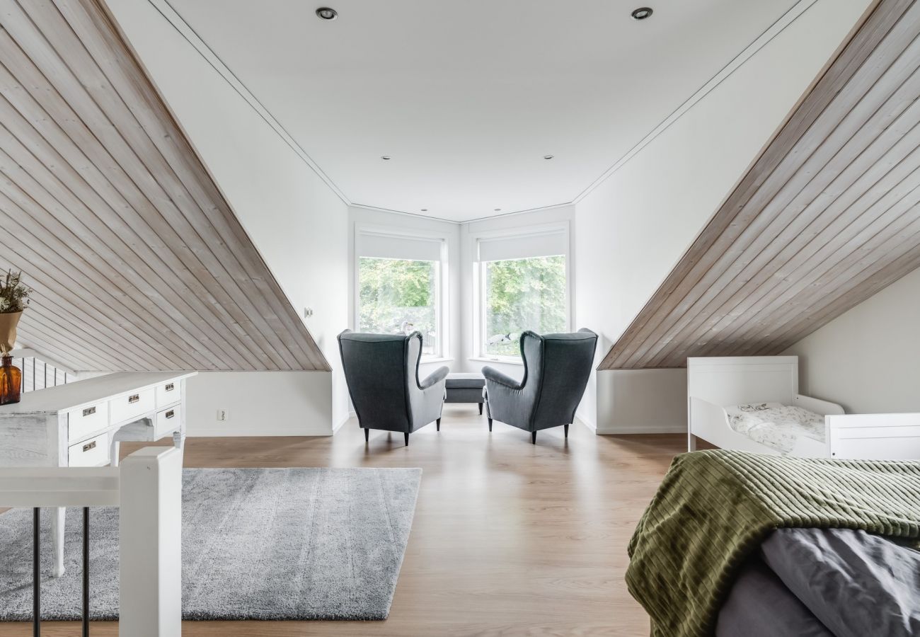 Ferienhaus in Ljungby - Luxuriöses Ferienhaus in Tallbacken mit Seeblick über Bolmen