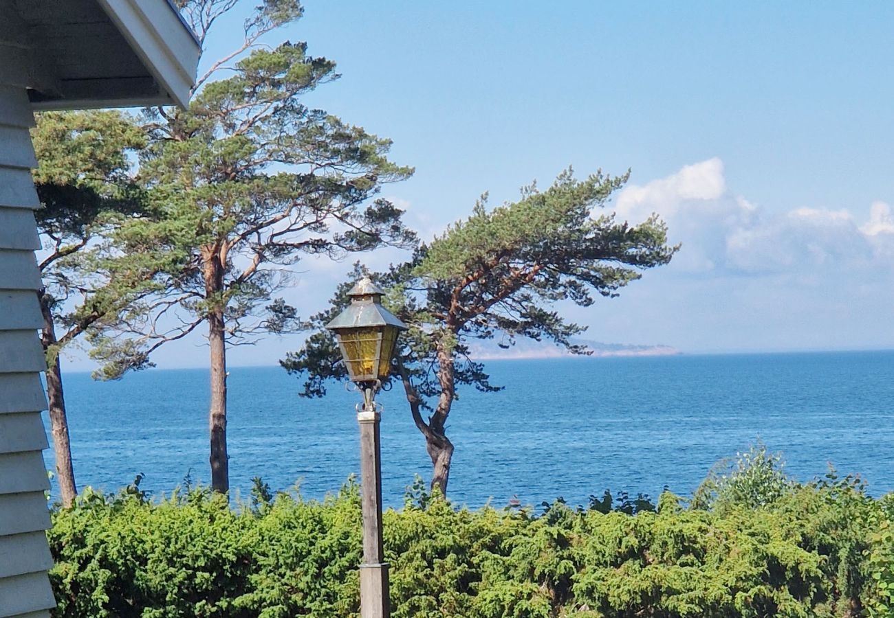 Ferienhaus in Byxelkrok - Ferienhaus auf Öland am Meer | SE04003