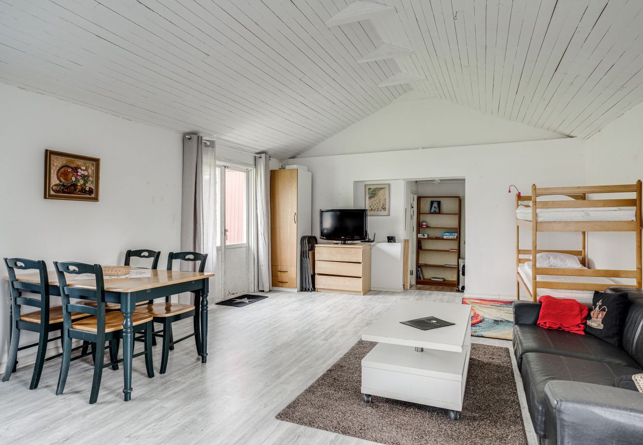 Ferienhaus in Vallda - Gemütliches Ferienhaus in Vallda mit Nähe zum Meer und schöner Natur | SE02045