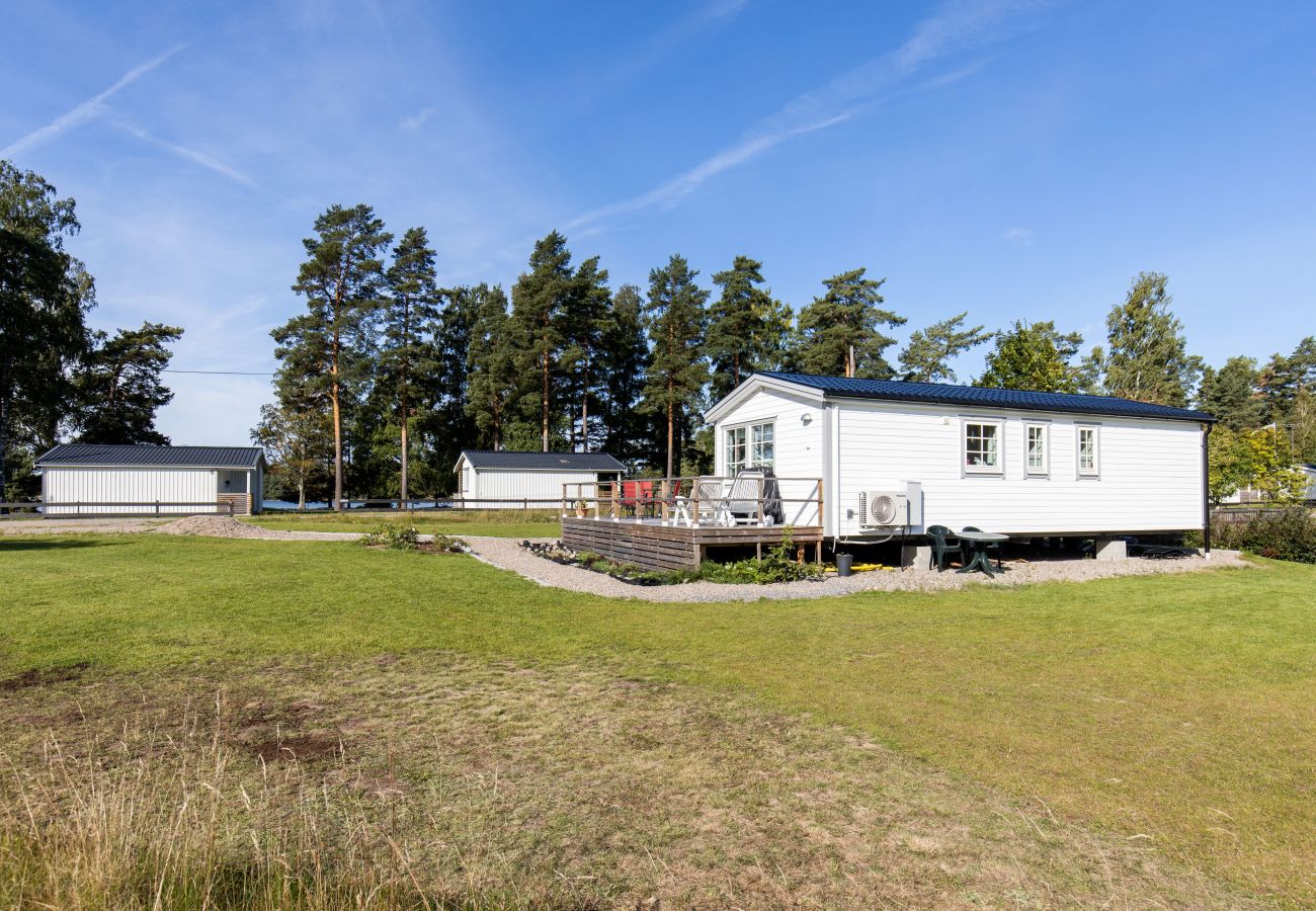 Ferienhaus in Hammar - Gemütliches Wohnwagen in der Nähe von Sandstrand | SE11015