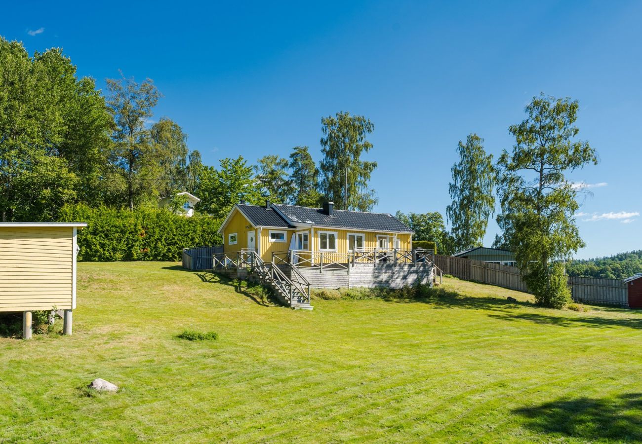 Ferienhaus in Lekeryd - Schönes Ferienhaus mit Panoramablick auf den See Ylen | SE07025